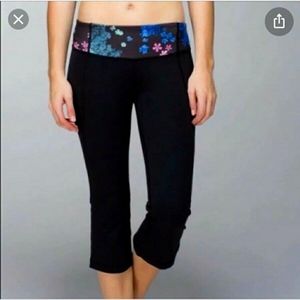 Lululemon Capris floral waist band with slit calf